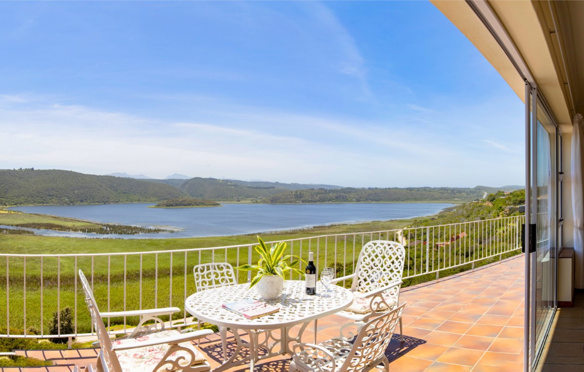 Apartment 1 balcony overlooking island lake